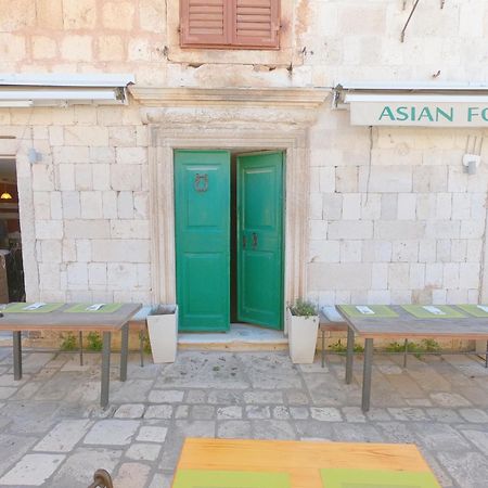 Historic Piazza House & Romantic Hidden Garden Hvar Town Zewnętrze zdjęcie