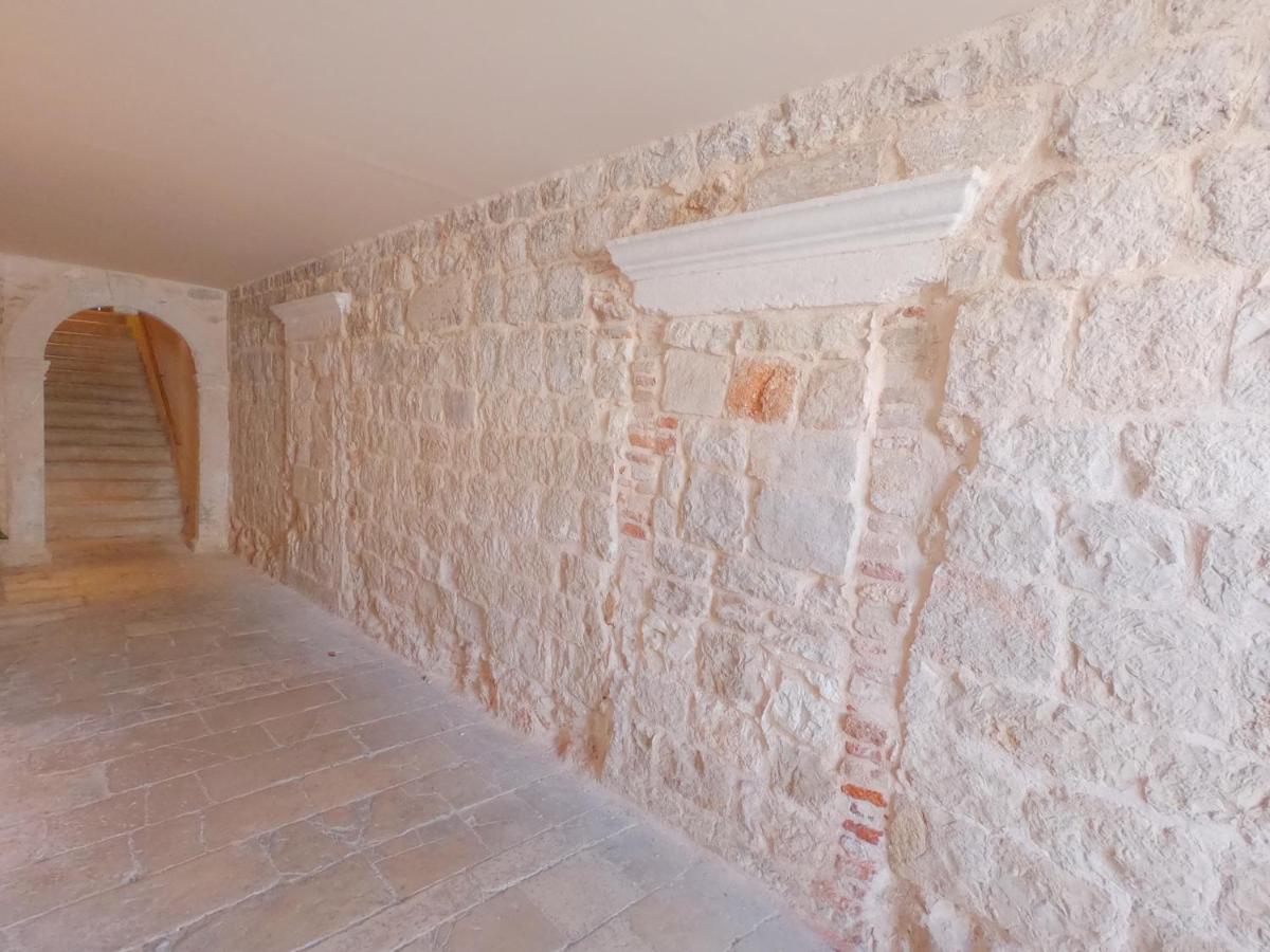 Historic Piazza House & Romantic Hidden Garden Hvar Town Zewnętrze zdjęcie